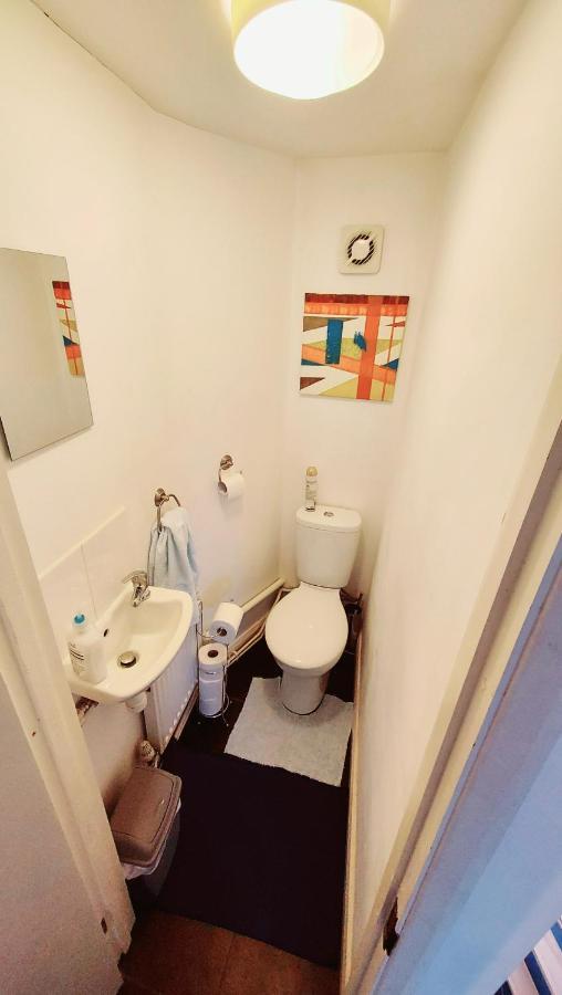 Gillings Villa -Perfect For Long & Short Stays Gillingham  Exteriör bild